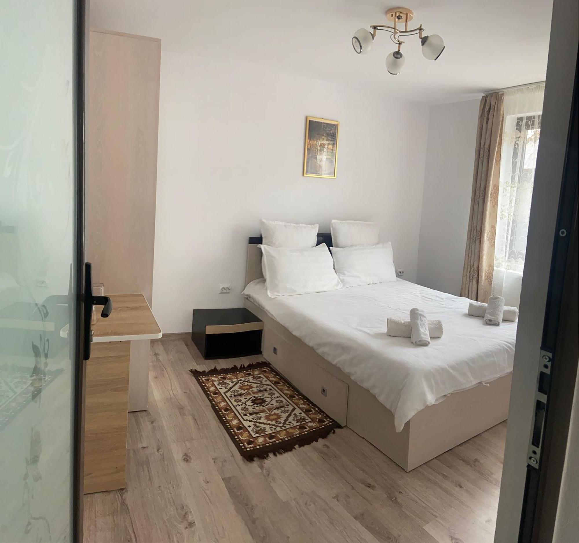 Casa Bianca Oncesti Guest House Bagian luar foto